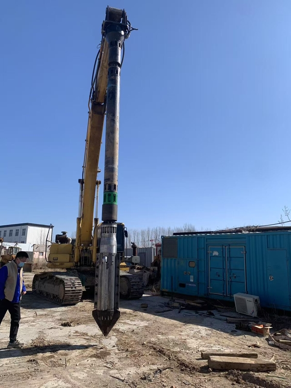 2150 mm Długość wibratora 43 Hz Częstotliwość drgań Wyposażenie do drgań