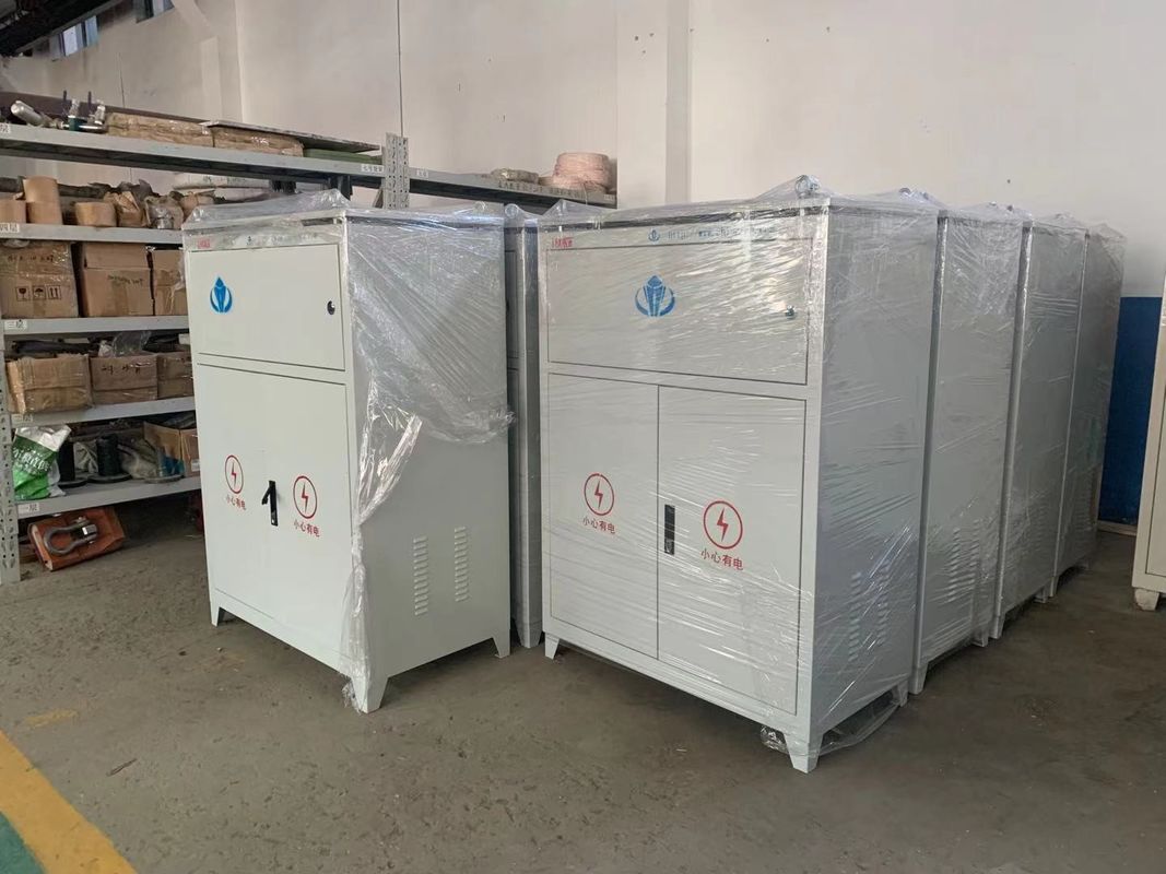 Urządzenie Vibroflot o mocy 260 kW z górnym podawaniem do zagęszczania wibracyjnego poprawia podłoże z miękkiego piasku
